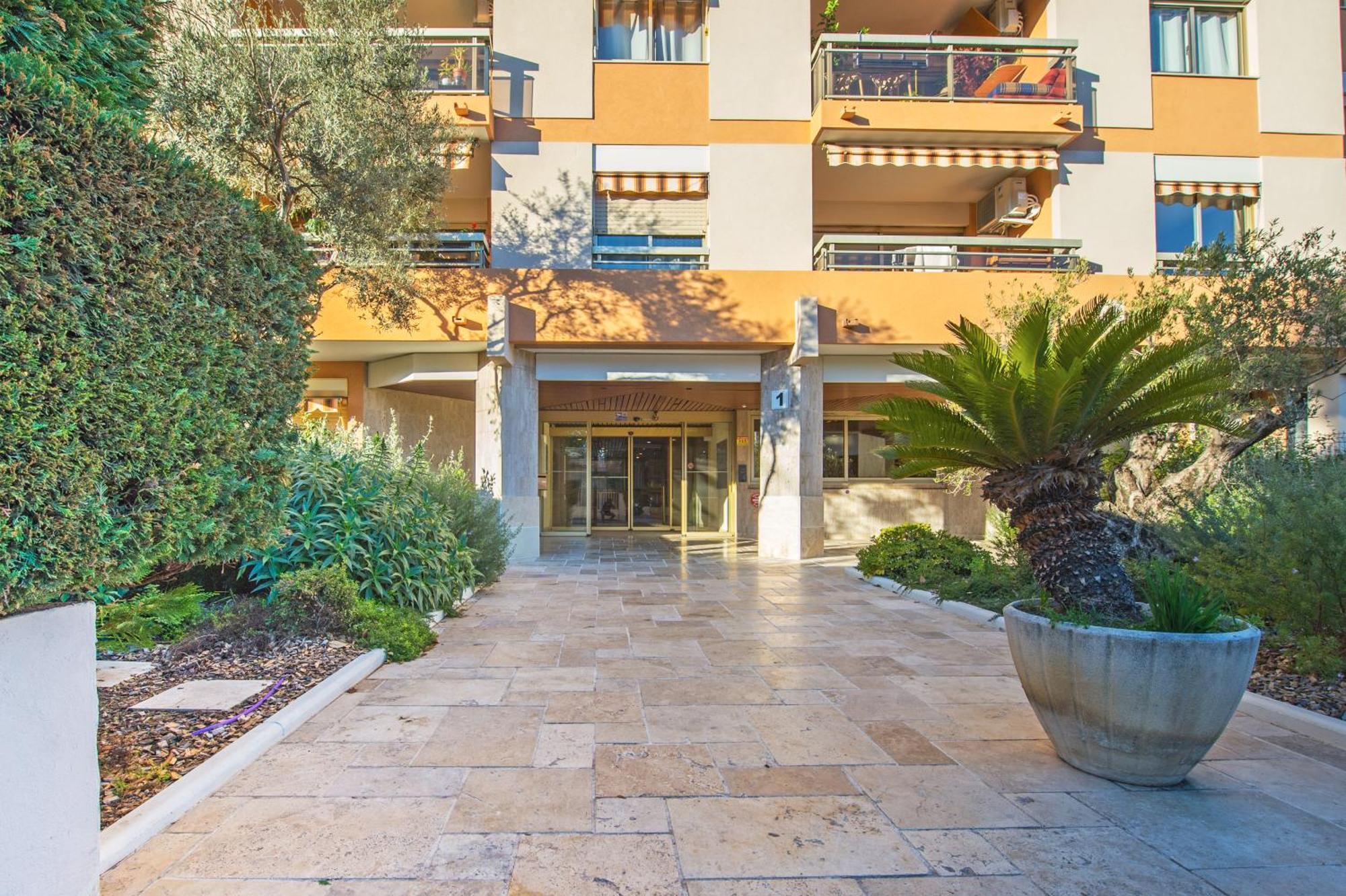 Appartement Renove - Terrasse - Parking - Bm Ницца Экстерьер фото